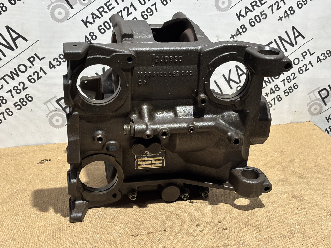 Fendt AGCO ML200 920 924 926 930 Skrzynia Biegów Obudowa M934100082040 - Caja de cambios para Maquinaria agrícola: foto 1 Fendt AGCO ML200 920 924 926 930 Skrzynia Biegów Obudowa M934100082040 - Caja de cambios para Maquinaria agrícola: foto 1