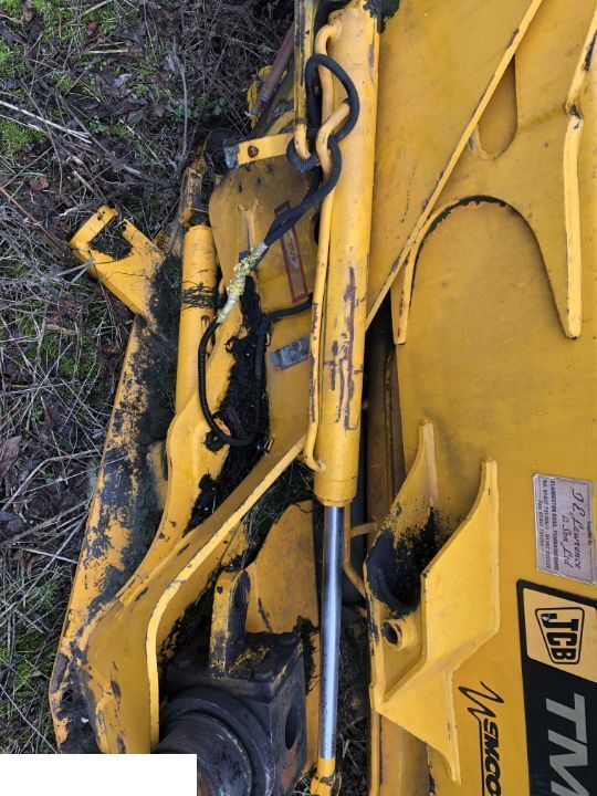 JCB TM 300 Siłownik Poziomowania - Cilindro hidráulico para Maquinaria agrícola: foto 1 JCB TM 300 Siłownik Poziomowania - Cilindro hidráulico para Maquinaria agrícola: foto 1