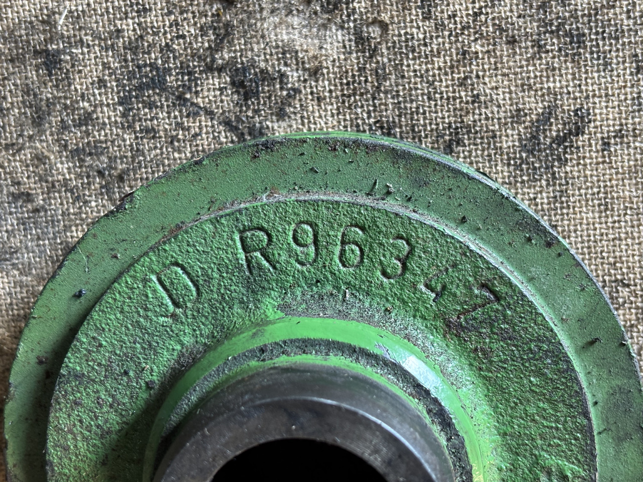 John Deere 1032 1042 1052 4045 Koło Prowadzące R96347 - Oruga - Rodillos para Maquinaria agrícola: foto 2 John Deere 1032 1042 1052 4045 Koło Prowadzące R96347 - Oruga - Rodillos para Maquinaria agrícola: foto 2