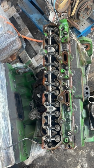 John Deere 6081 głowica cylindrów R122491 , r122492 - Cabezal de bloque para Maquinaria agrícola: foto 2 John Deere 6081 głowica cylindrów R122491 , r122492 - Cabezal de bloque para Maquinaria agrícola: foto 2