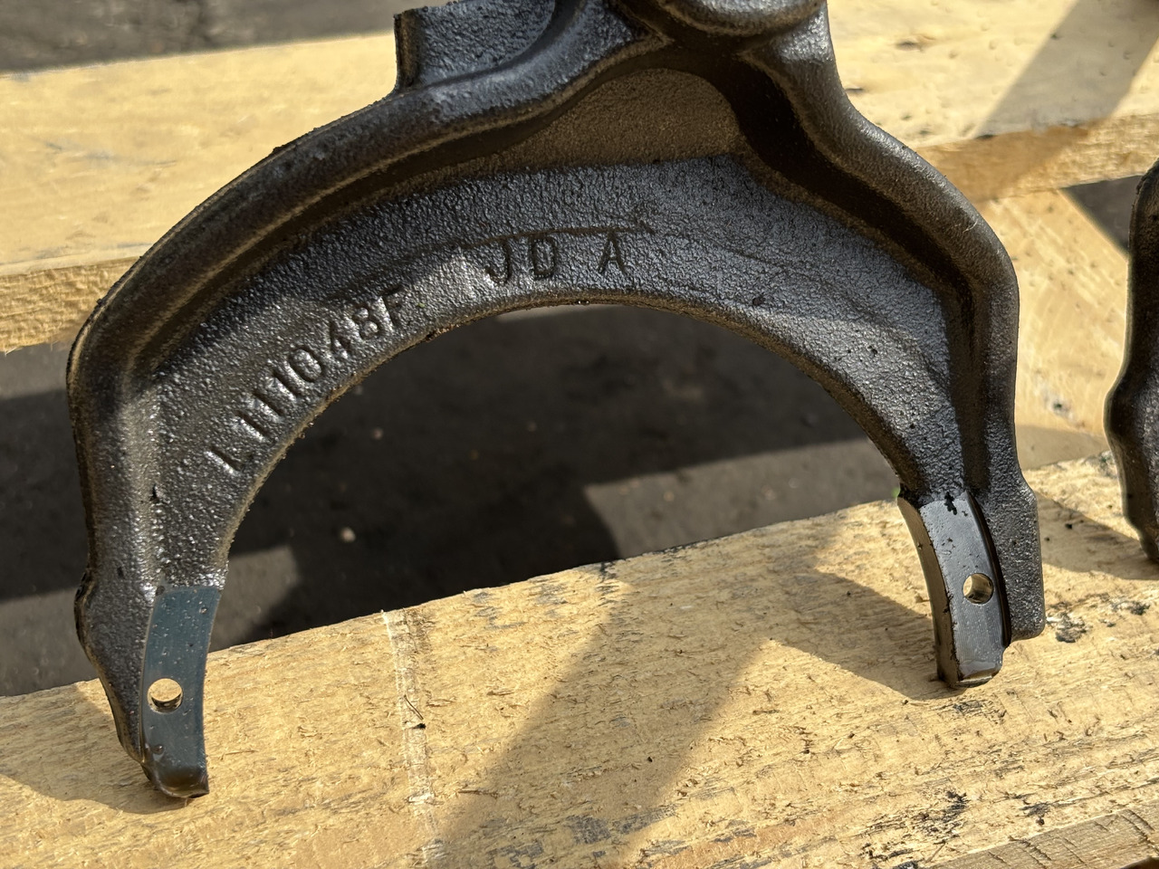 John Deere 6630 5620 5720 5820 Przełącznik Widełki L111048 - Embrague y piezas para Maquinaria agrícola: foto 2 John Deere 6630 5620 5720 5820 Przełącznik Widełki L111048 - Embrague y piezas para Maquinaria agrícola: foto 2