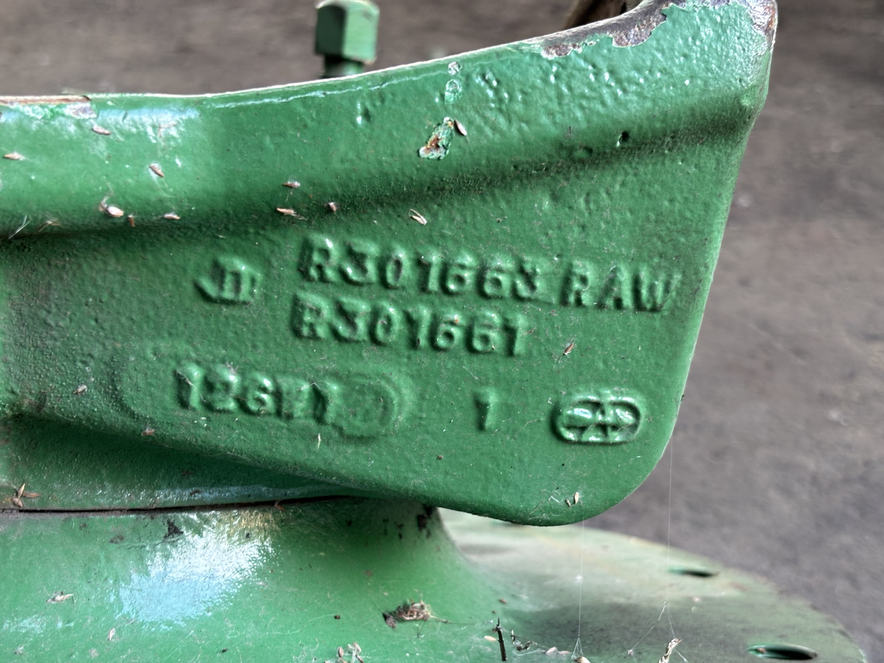 John Deere 7RXXX 7R330 7R 330 Zwrotnica Przegub Piasta R301661 RE592905 R135866 - Mangueta para Maquinaria agrícola: foto 4 John Deere 7RXXX 7R330 7R 330 Zwrotnica Przegub Piasta R301661 RE592905 R135866 - Mangueta para Maquinaria agrícola: foto 4