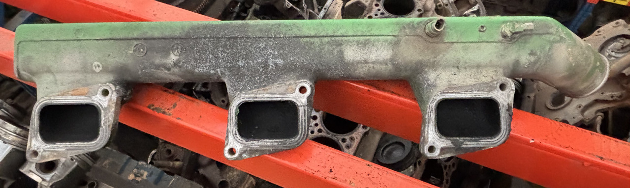 John Deere 8210 Kolektor Dolotowy R503413 R116727 - Colector de admisión para Maquinaria agrícola: foto 2 John Deere 8210 Kolektor Dolotowy R503413 R116727 - Colector de admisión para Maquinaria agrícola: foto 2