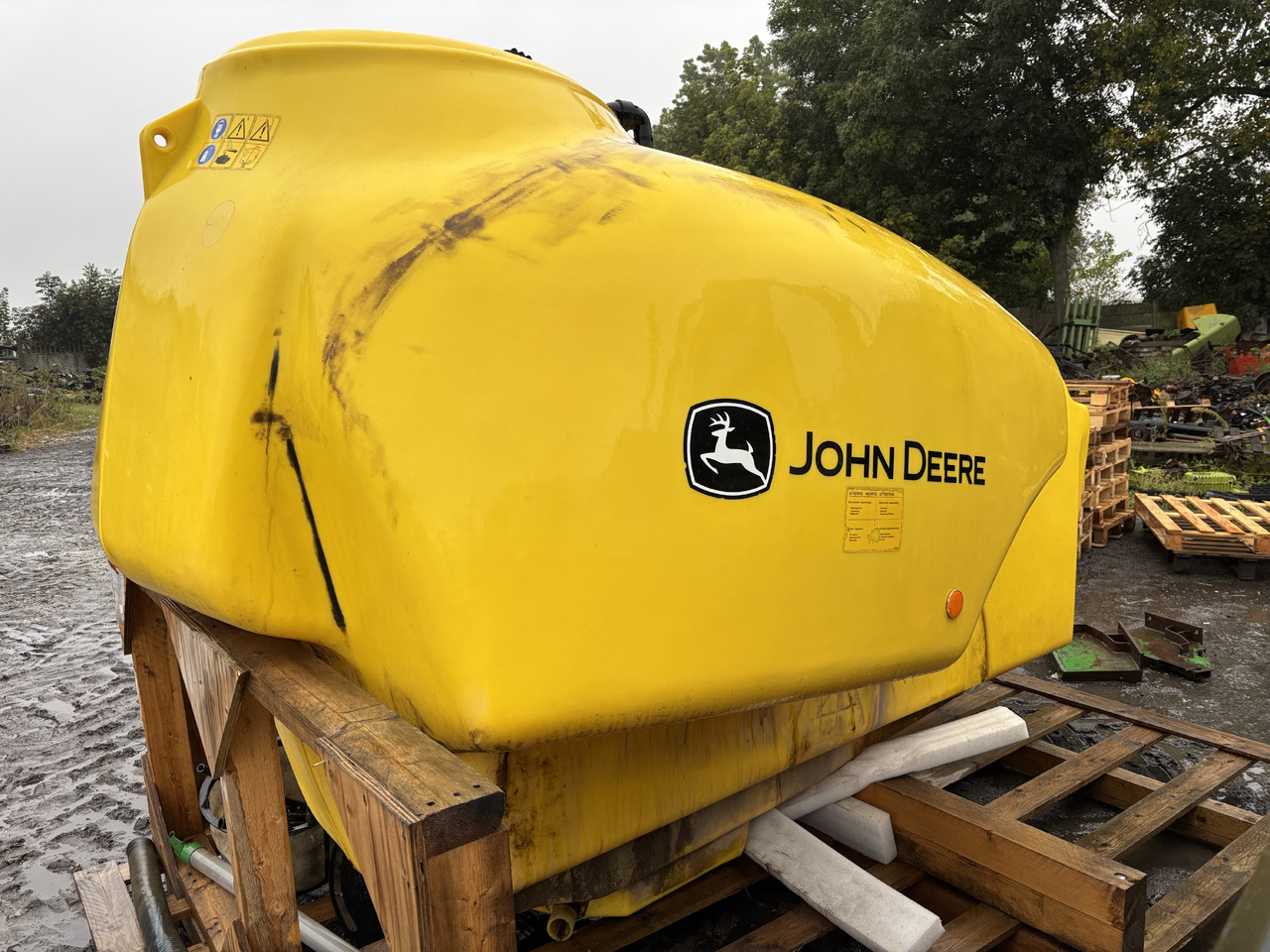 John Deere M740i Zbiornik Opryskiwacz WZW17745 WZ8226404 - Pulverizador suspendido: foto 4 John Deere M740i Zbiornik Opryskiwacz WZW17745 WZ8226404 - Pulverizador suspendido: foto 4