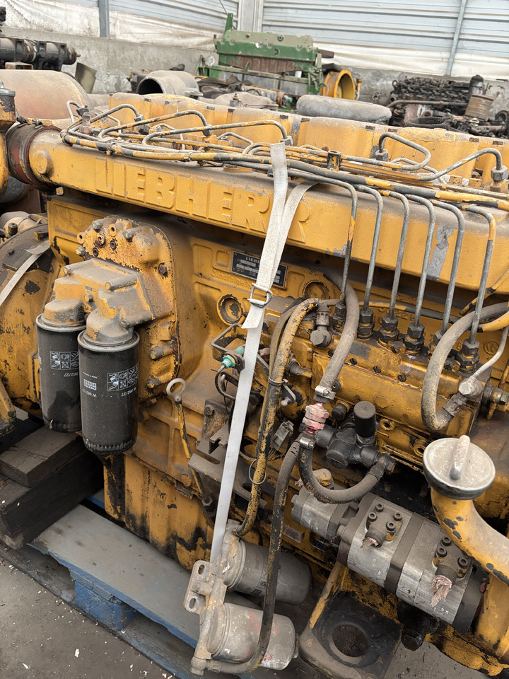 Liebherr D906TB D 904 TB Silnik Kompletny Blok Koło Zamachowe Wał Korbowy Pokrywa Miska CZĘŚCI - Volante de inercia para Maquinaria agrícola: foto 2 Liebherr D906TB D 904 TB Silnik Kompletny Blok Koło Zamachowe Wał Korbowy Pokrywa Miska CZĘŚCI - Volante de inercia para Maquinaria agrícola: foto 2