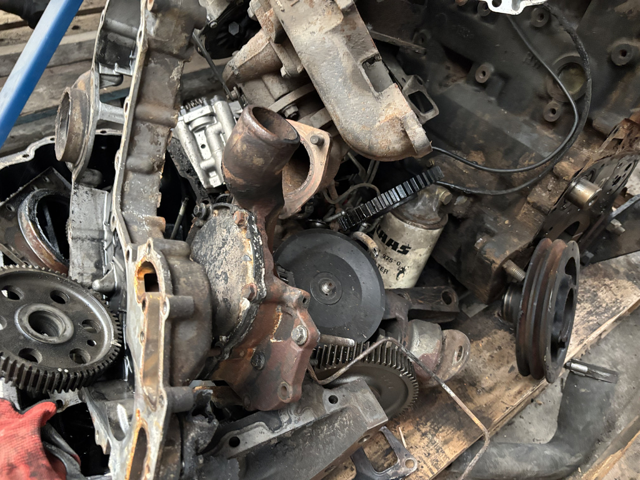 Manitou MLT 634-120 Perkins Silnik Blok Tryby Koło Pasowe Pokrywa Wał Korbowy CZĘŚCI - Cigüeñal para Maquinaria agrícola: foto 5 Manitou MLT 634-120 Perkins Silnik Blok Tryby Koło Pasowe Pokrywa Wał Korbowy CZĘŚCI - Cigüeñal para Maquinaria agrícola: foto 5