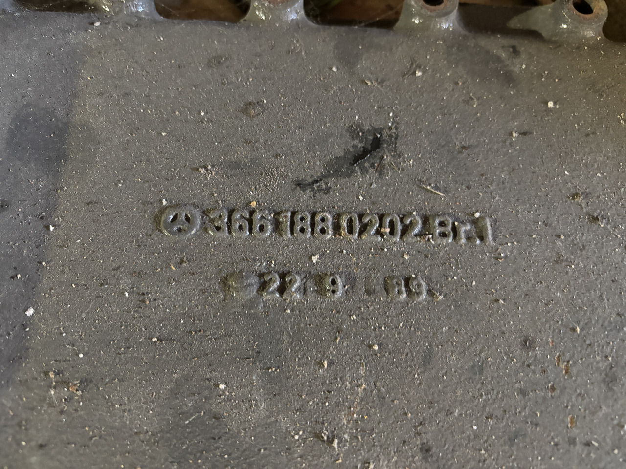 Mercedes OM366 Claas - chłodnica oleju pokrywa 3661880202 - Enfriador de aceite para Maquinaria agrícola: foto 2 Mercedes OM366 Claas - chłodnica oleju pokrywa 3661880202 - Enfriador de aceite para Maquinaria agrícola: foto 2