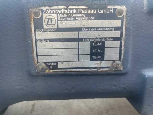 Most napędowy obudowa ZF APL-R 725 / 4472484024C / 4472434025A - Eje y piezas para Maquinaria agrícola: foto 2 Most napędowy obudowa ZF APL-R 725 / 4472484024C / 4472434025A - Eje y piezas para Maquinaria agrícola: foto 2