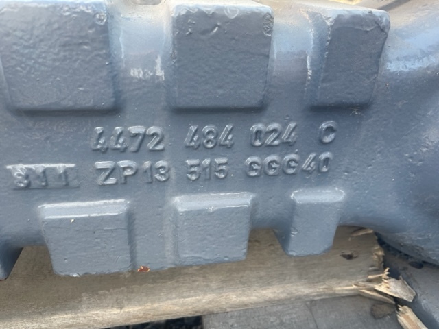 Most napędowy obudowa ZF APL-R 725 / 4472484024C / 4472434025A - Eje y piezas para Maquinaria agrícola: foto 3 Most napędowy obudowa ZF APL-R 725 / 4472484024C / 4472434025A - Eje y piezas para Maquinaria agrícola: foto 3