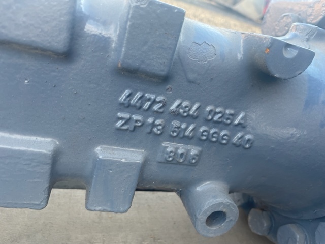 Most napędowy obudowa ZF APL-R 725 / 4472484024C / 4472434025A - Eje y piezas para Maquinaria agrícola: foto 4 Most napędowy obudowa ZF APL-R 725 / 4472484024C / 4472434025A - Eje y piezas para Maquinaria agrícola: foto 4