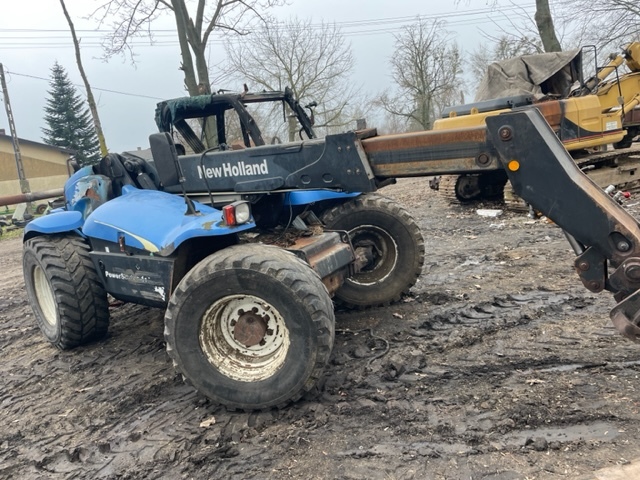 New holland LM410 - LM420 - LM435 - Manipulador telescópico: foto 1 New holland LM410 - LM420 - LM435 - Manipulador telescópico: foto 1