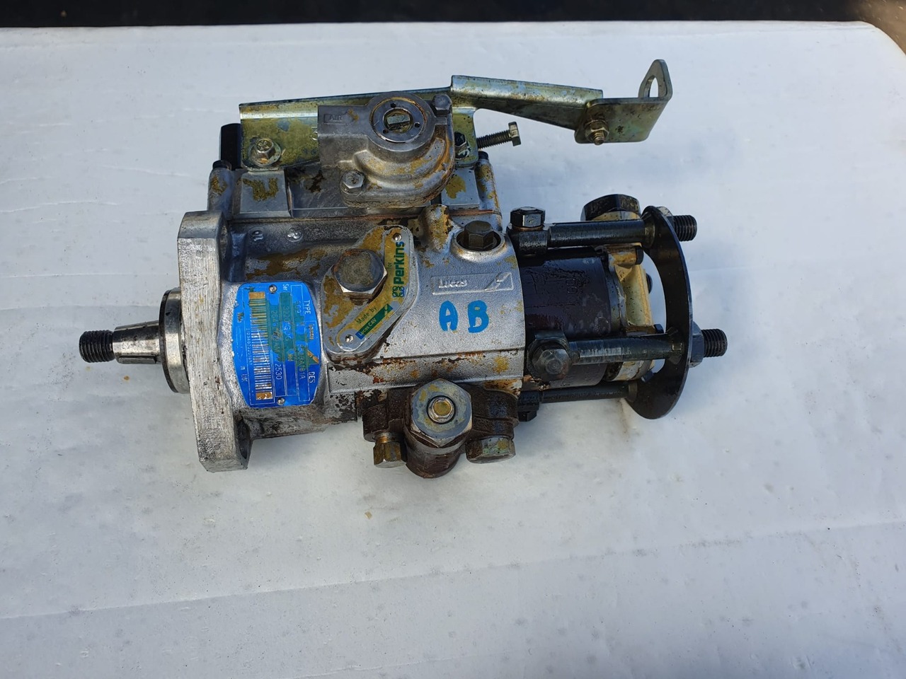 Perkins AB Pompa Paliwa Wtryskowa LUCAS typ 609 - Bomba de combustible para Maquinaria agrícola: foto 1 Perkins AB Pompa Paliwa Wtryskowa LUCAS typ 609 - Bomba de combustible para Maquinaria agrícola: foto 1