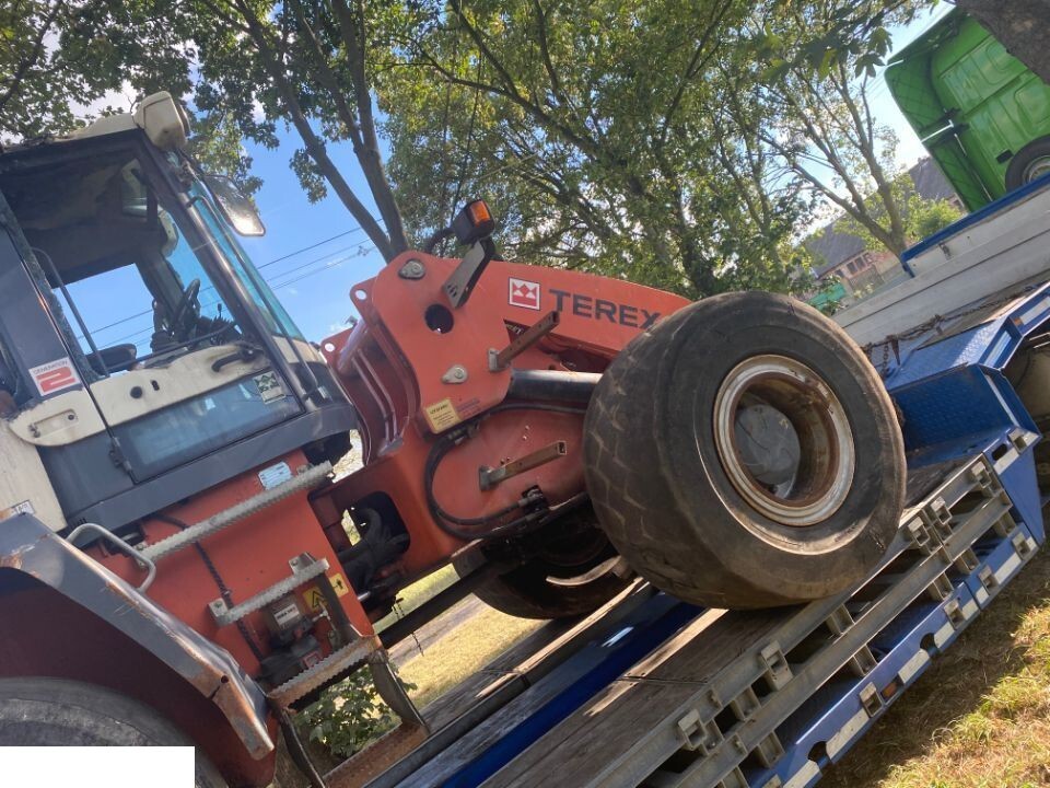 Terex TL310 - Zwolnica - Zwrotnica - Półoś - Skrzynia - Silnik - Siłowniki - Piezas de recambio para Manipulador telescópico: foto 1 Terex TL310 - Zwolnica - Zwrotnica - Półoś - Skrzynia - Silnik - Siłowniki - Piezas de recambio para Manipulador telescópico: foto 1