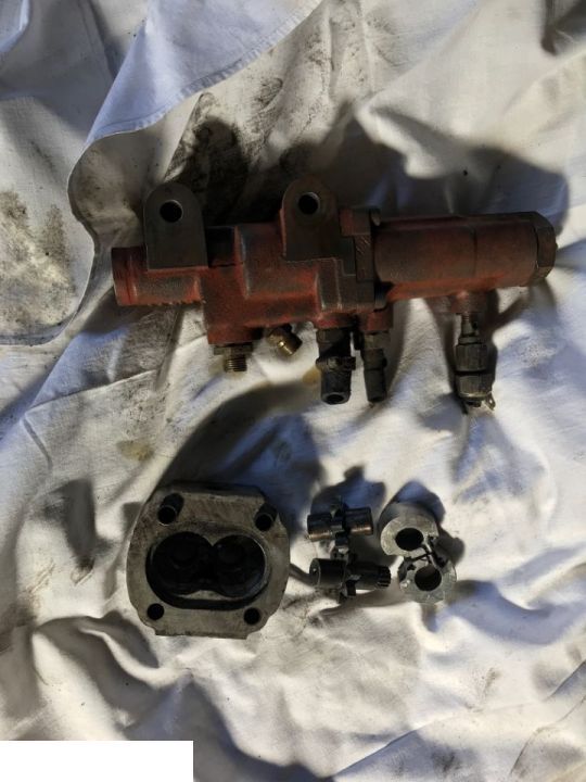 Pompa Hamulcowa Manitou - Piezas de freno para Maquinaria agrícola: foto 1 Pompa Hamulcowa Manitou - Piezas de freno para Maquinaria agrícola: foto 1