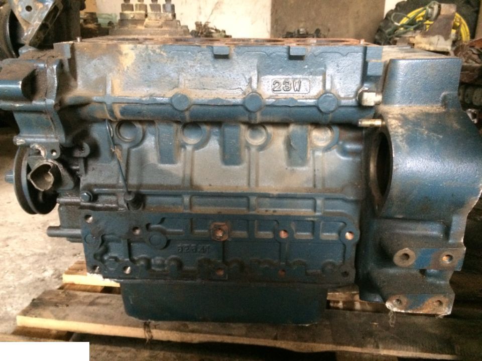 Silnik Kubota 2197 BLOK - Bloque de cilindros para Maquinaria agrícola: foto 4 Silnik Kubota 2197 BLOK - Bloque de cilindros para Maquinaria agrícola: foto 4