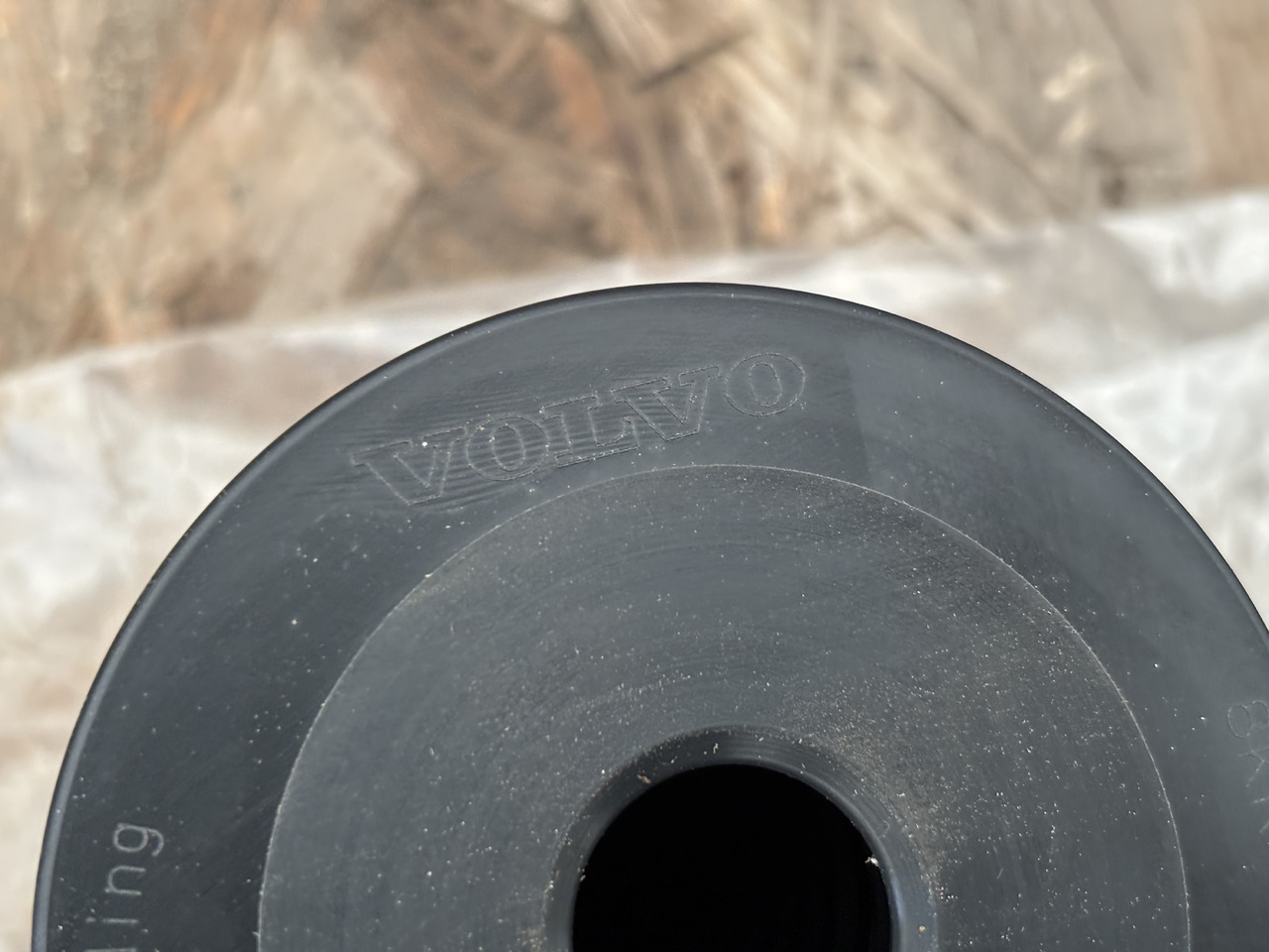 VOLVO 23109177 Filtr Oleju NOWY - Filtro de aceite para Camión: foto 3 VOLVO 23109177 Filtr Oleju NOWY - Filtro de aceite para Camión: foto 3