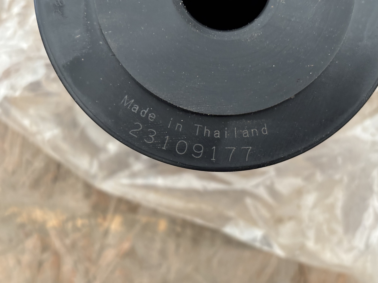 VOLVO 23109177 Filtr Oleju NOWY - Filtro de aceite para Camión: foto 2 VOLVO 23109177 Filtr Oleju NOWY - Filtro de aceite para Camión: foto 2