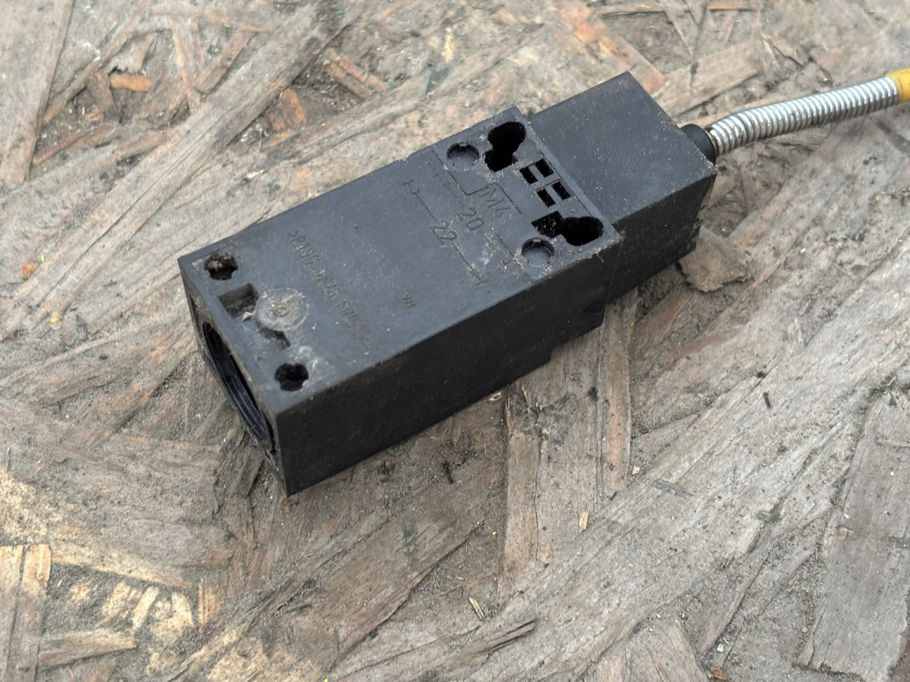 Wyłącznik Krańcowy LS-11S - Sensor para Maquinaria de construcción: foto 3 Wyłącznik Krańcowy LS-11S - Sensor para Maquinaria de construcción: foto 3