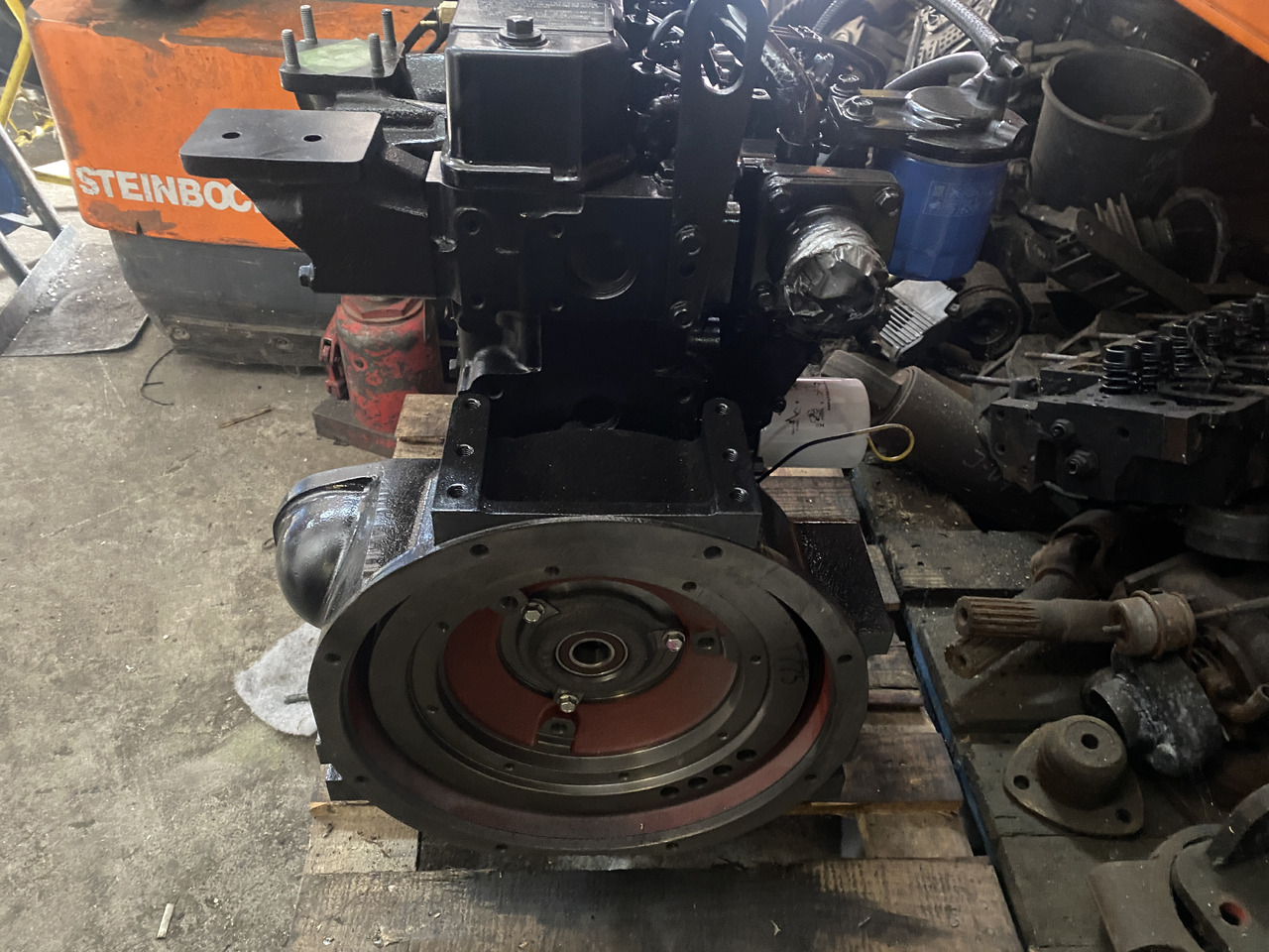 Yanmar 3TNV88 - silnik kompletny - Motor para Maquinaria de construcción: foto 2 Yanmar 3TNV88 - silnik kompletny - Motor para Maquinaria de construcción: foto 2