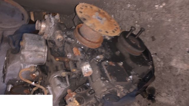 Yanmar 4TNV88 - Głowica - Cabezal de bloque para Maquinaria agrícola: foto 3 Yanmar 4TNV88 - Głowica - Cabezal de bloque para Maquinaria agrícola: foto 3