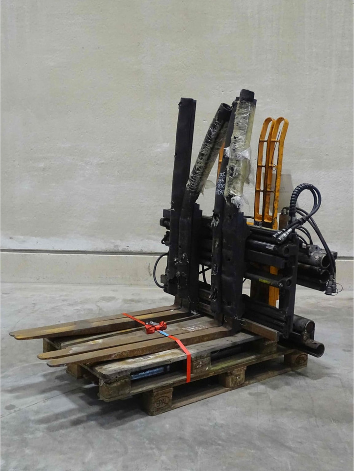 Attachment package 2 pieces - Implemento para Equipo de manutención: foto 1 Attachment package 2 pieces - Implemento para Equipo de manutención: foto 1