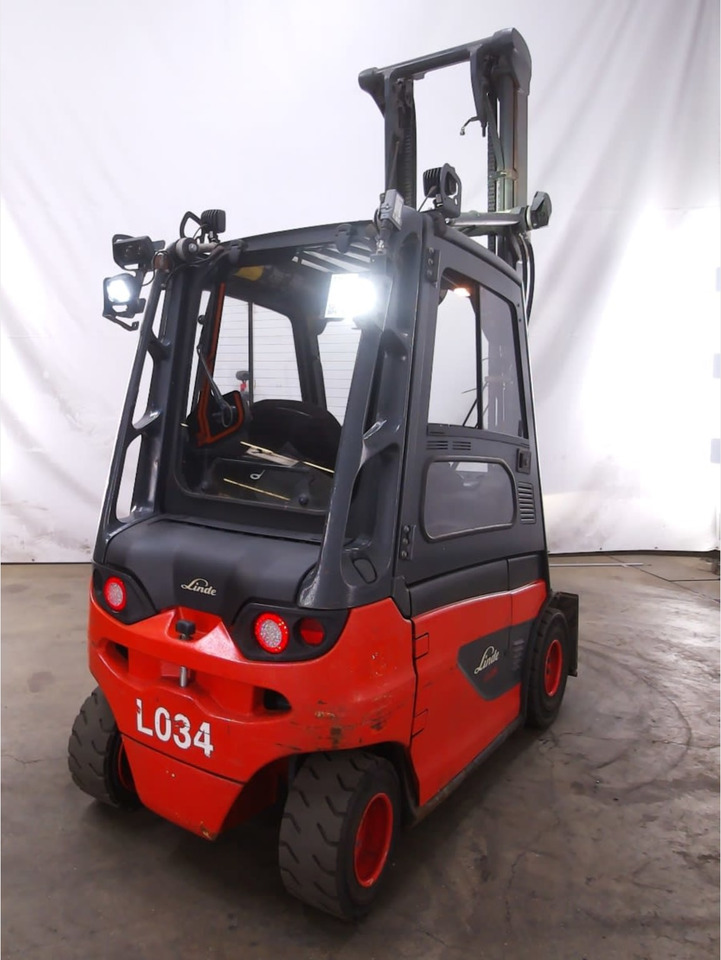Linde E25-01 - Carretilla elevadora eléctrica: foto 3 Linde E25-01 - Carretilla elevadora eléctrica: foto 3
