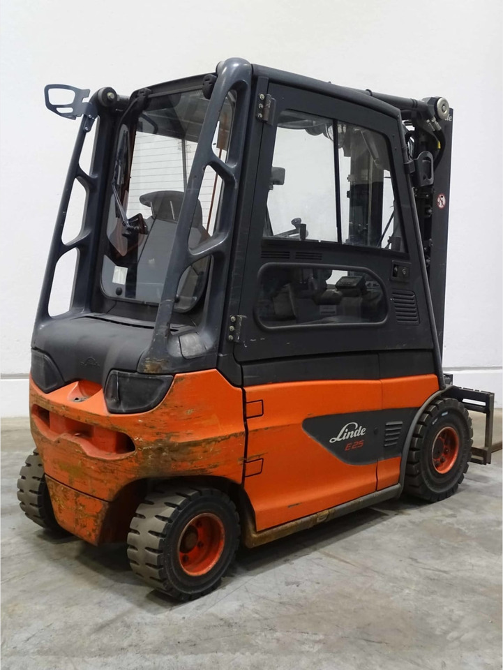 Linde E25-01 - Carretilla elevadora eléctrica: foto 3 Linde E25-01 - Carretilla elevadora eléctrica: foto 3
