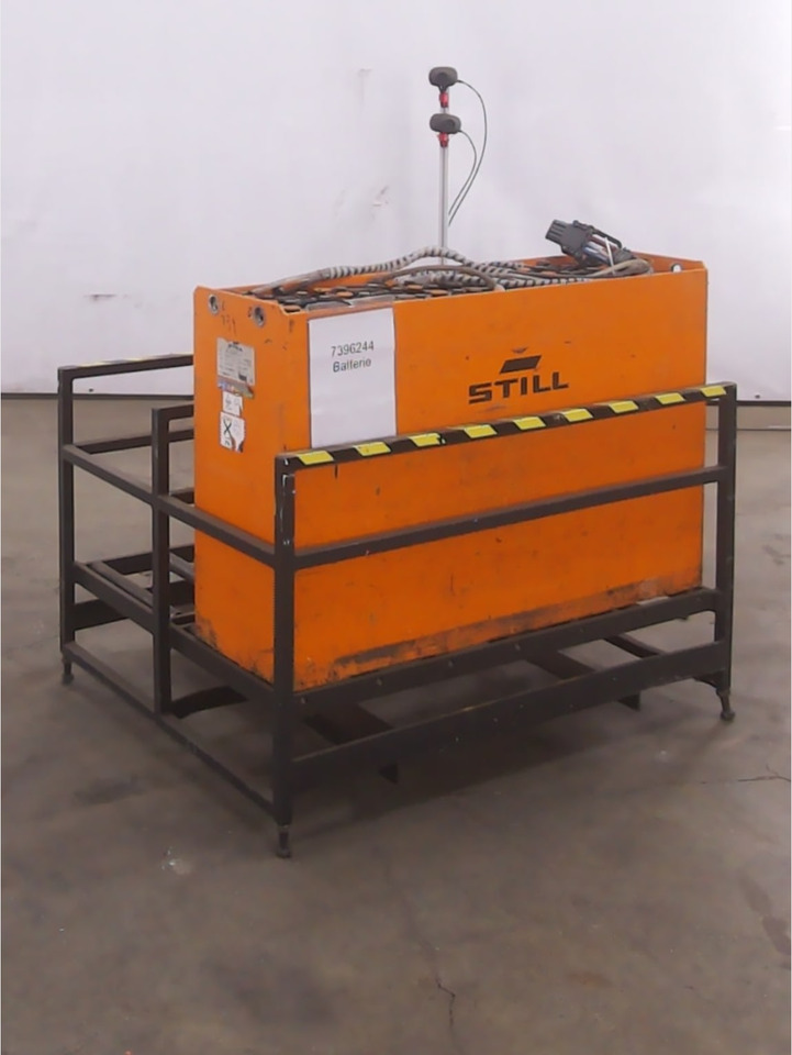 MIDAC Battery & changing rack - Acumulador para Equipo de manutención: foto 1 MIDAC Battery & changing rack - Acumulador para Equipo de manutención: foto 1