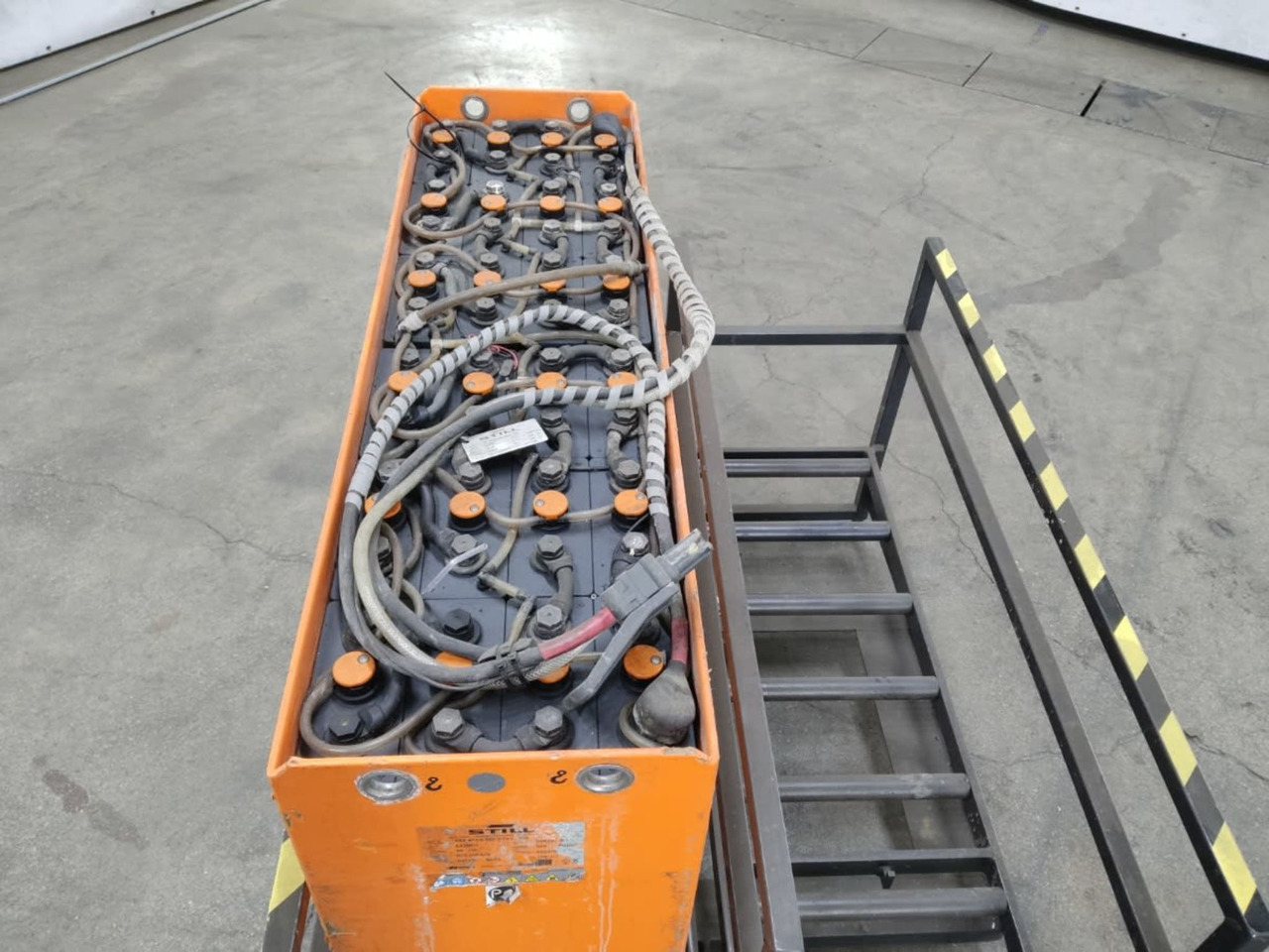 MIDAC Battery & changing rack - Acumulador para Equipo de manutención: foto 5 MIDAC Battery & changing rack - Acumulador para Equipo de manutención: foto 5