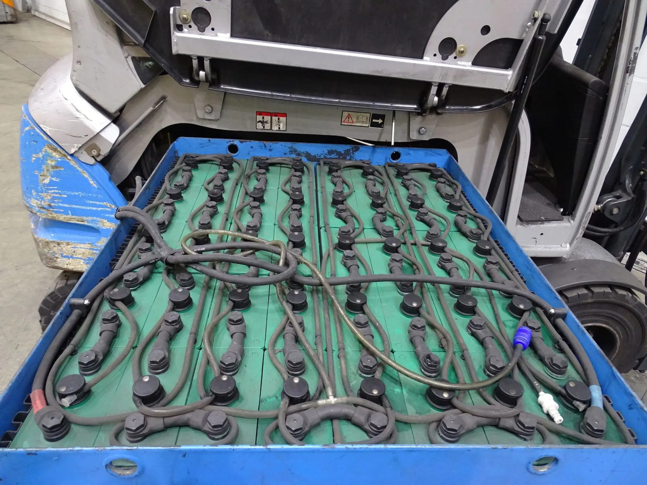 STILL RX60-30L/600 - Carretilla elevadora eléctrica: foto 4 STILL RX60-30L/600 - Carretilla elevadora eléctrica: foto 4