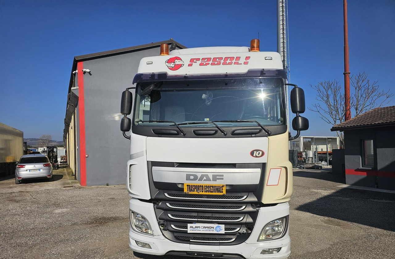 DAF XF-460 EURO 6 impianto idraulico - Cabeza tractora: foto 3 DAF XF-460 EURO 6 impianto idraulico - Cabeza tractora: foto 3