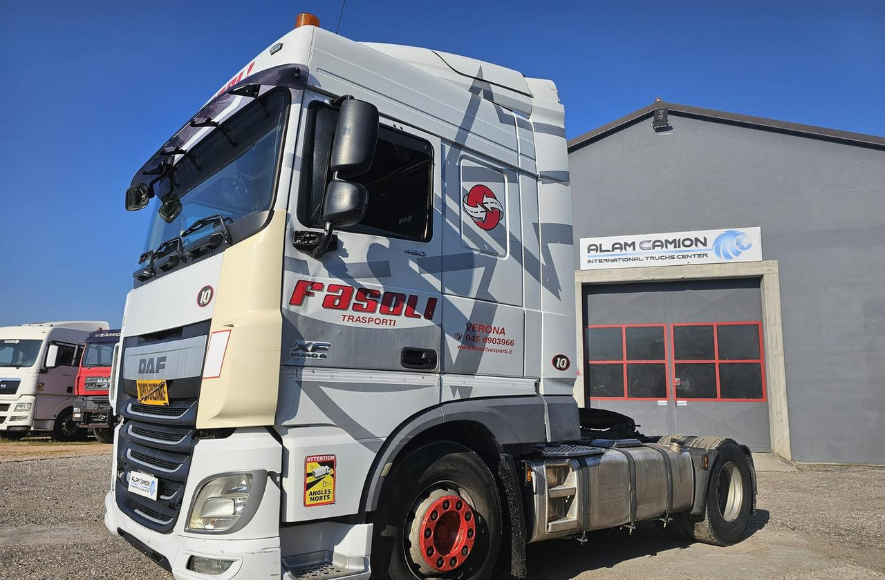 DAF XF-460 EURO 6 impianto idraulico - Cabeza tractora: foto 4 DAF XF-460 EURO 6 impianto idraulico - Cabeza tractora: foto 4