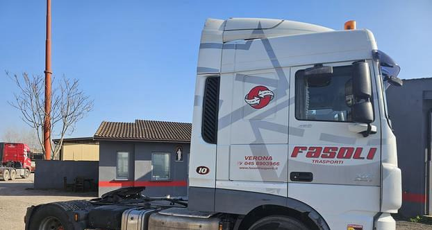 DAF XF-460 EURO 6 impianto idraulico - Cabeza tractora: foto 2 DAF XF-460 EURO 6 impianto idraulico - Cabeza tractora: foto 2