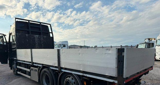 Volvo FH16-600. Euro 5 - Camión caja abierta: foto 5 Volvo FH16-600. Euro 5 - Camión caja abierta: foto 5