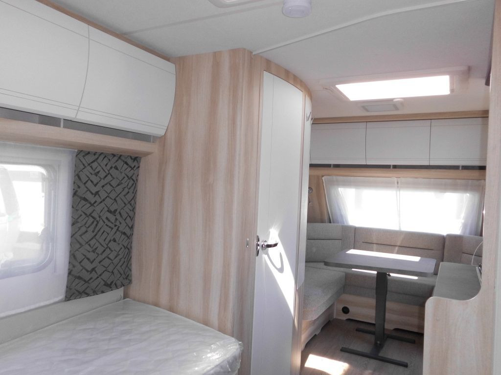 Caravana Hobby De Luxe 460 LU Lagerabverkauf!: foto 14 Caravana Hobby De Luxe 460 LU Lagerabverkauf!: foto 14