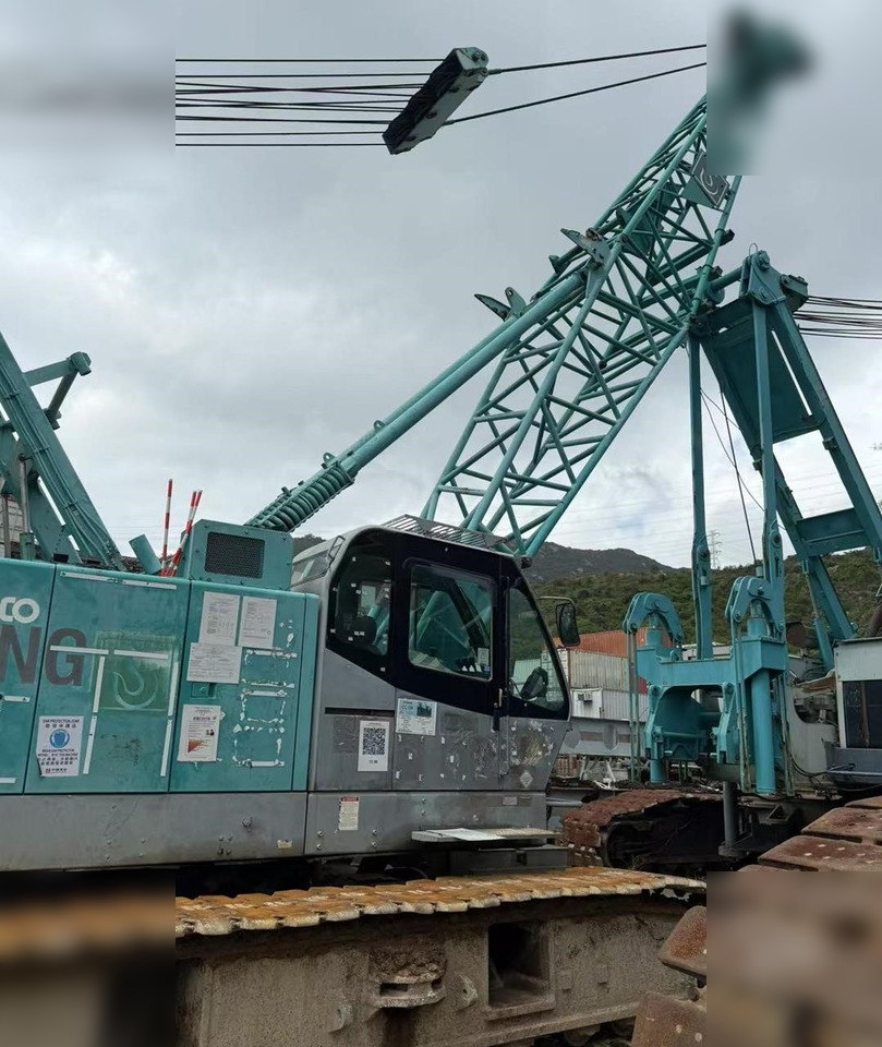 2011 KOBELCO CKE900-1F - Grúa sobre orugas: foto 1 2011 KOBELCO CKE900-1F - Grúa sobre orugas: foto 1