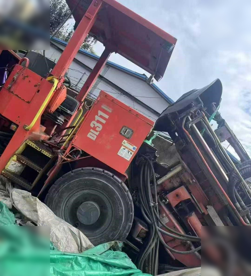 2012 SANDVIK DL311 - Perforadora direccional horizontal: foto 1 2012 SANDVIK DL311 - Perforadora direccional horizontal: foto 1