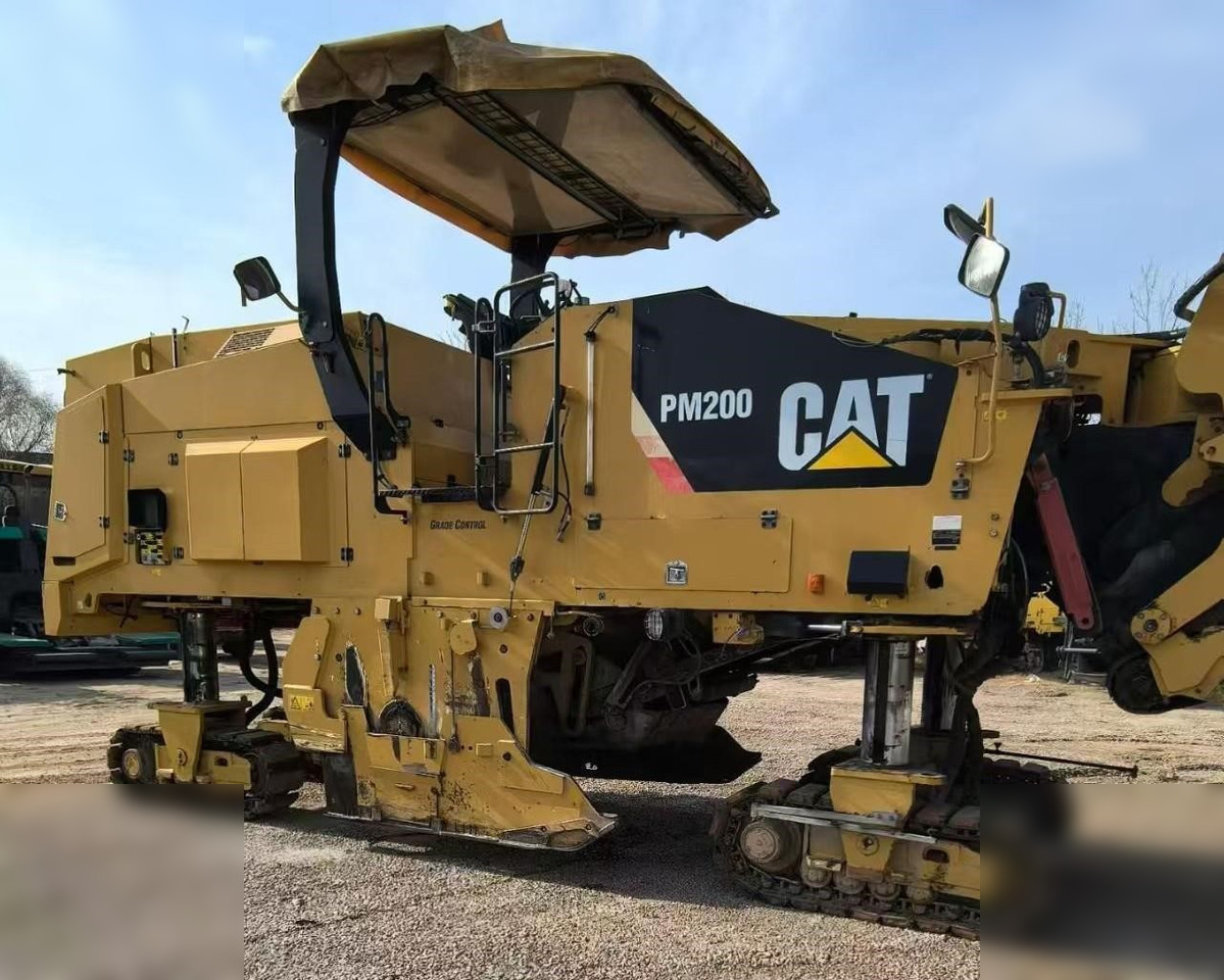 2016 CATERPILLAR PM-200 - Fresadora en frío: foto 2 2016 CATERPILLAR PM-200 - Fresadora en frío: foto 2