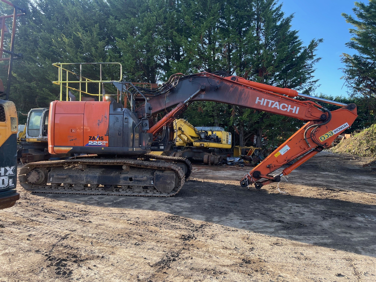 HITACHI ZX225USLC-6 - Excavadora de cadenas: foto 2 HITACHI ZX225USLC-6 - Excavadora de cadenas: foto 2