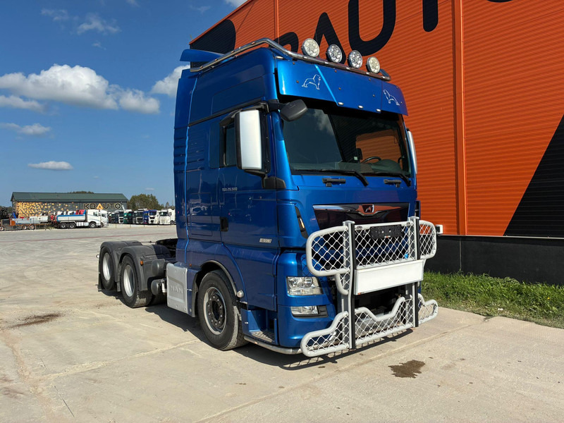 MAN TGX 28.580 6x2 XXL CAB / INTARDER / DOUBLE BOGIE - Cabeza tractora: foto 4 MAN TGX 28.580 6x2 XXL CAB / INTARDER / DOUBLE BOGIE - Cabeza tractora: foto 4