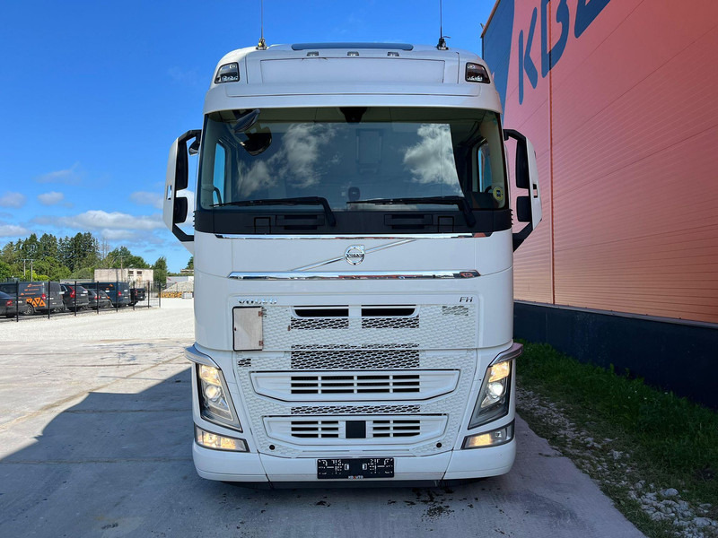 Volvo FH 500 6x2 GLOBE XL / ADR / RETARDER / DOUBLE BOGIE - Cabeza tractora: foto 3 Volvo FH 500 6x2 GLOBE XL / ADR / RETARDER / DOUBLE BOGIE - Cabeza tractora: foto 3