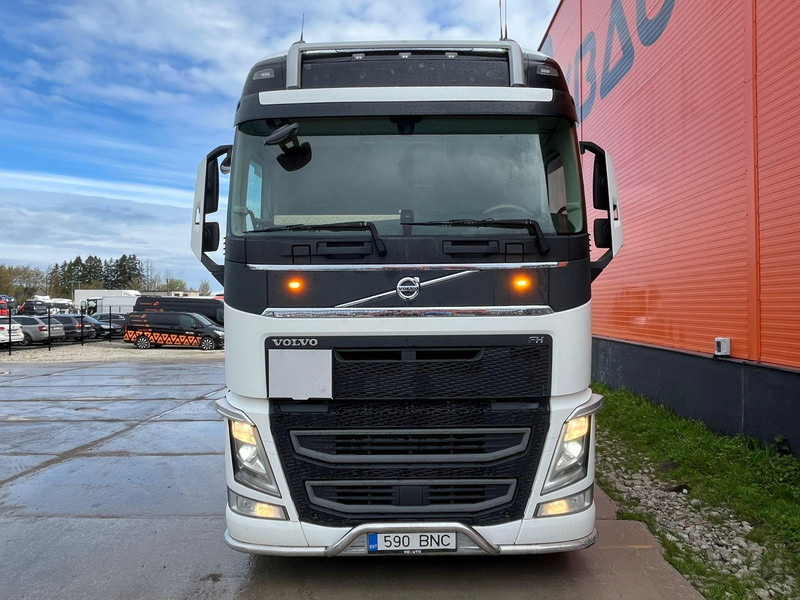 Volvo FH 540 6x2 ADR / GLOBE XL / HYDRAULICS / RETARDER / DOUBLE BOGIE - Cabeza tractora: foto 2 Volvo FH 540 6x2 ADR / GLOBE XL / HYDRAULICS / RETARDER / DOUBLE BOGIE - Cabeza tractora: foto 2