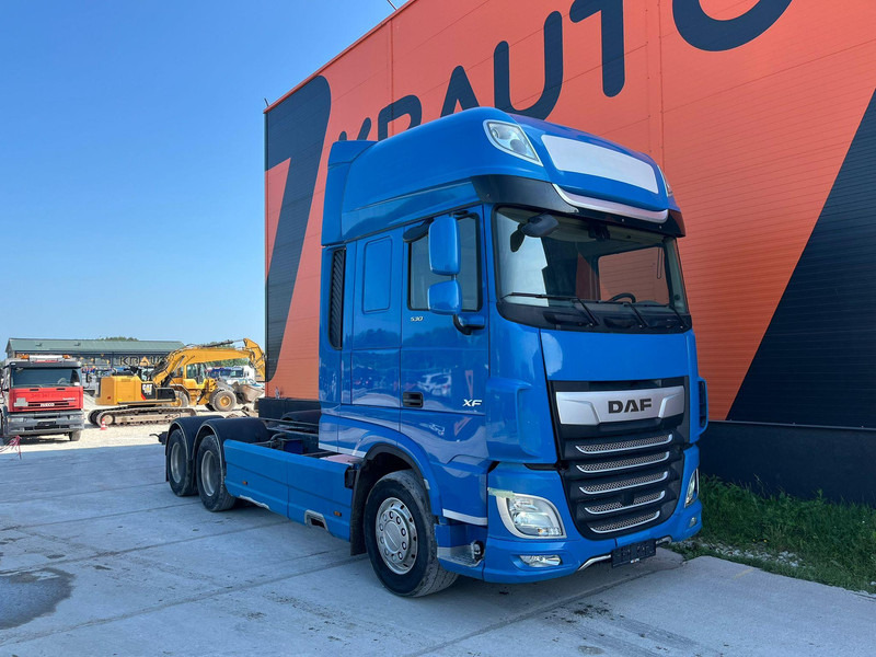 DAF XF 530 6x2 CHASSIS L=6120 mm - Camión chasis: foto 4 DAF XF 530 6x2 CHASSIS L=6120 mm - Camión chasis: foto 4