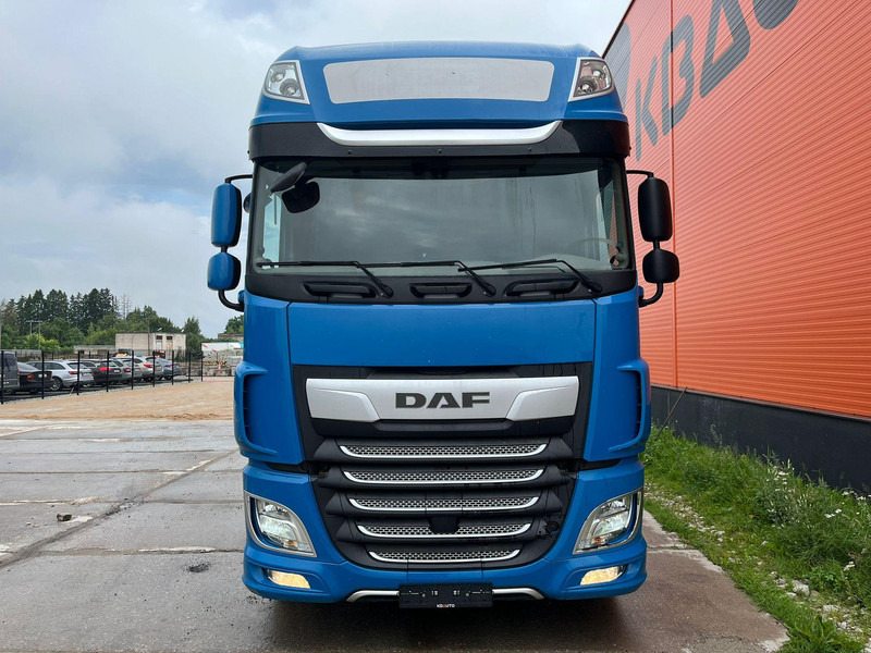 DAF XF 530 CHASSI L=5750 - Camión chasis: foto 1 DAF XF 530 CHASSI L=5750 - Camión chasis: foto 1