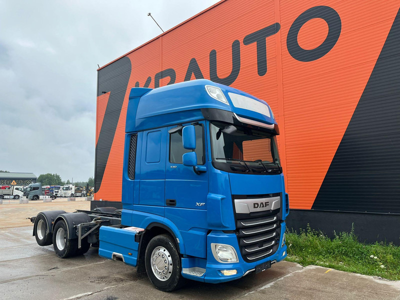 DAF XF 530 CHASSI L=5750 - Camión chasis: foto 2 DAF XF 530 CHASSI L=5750 - Camión chasis: foto 2