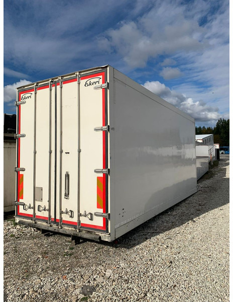 Ekeri COOLER BOX FOR MERCEDES TRUCK 7100mm / SUPRA 850 NORDIC - Carrocería-frigorifico: foto 2 Ekeri COOLER BOX FOR MERCEDES TRUCK 7100mm / SUPRA 850 NORDIC - Carrocería-frigorifico: foto 2