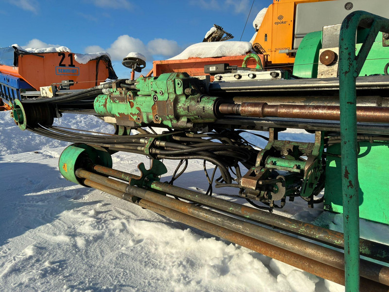 Implemento para Maquinaria de construcción MONTABERT ROCK DRILL ATTACHMENT S70: foto 12 Implemento para Maquinaria de construcción MONTABERT ROCK DRILL ATTACHMENT S70: foto 12