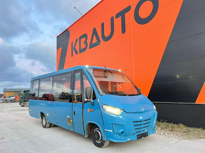 Iveco Kapena Thesi 7 PCS AVAILABLE /EURO 6 / 27 SEATS+5 STANDING / AC / AUXILIARY HEATING - Minibús, Furgoneta de pasajeros: foto 1 Iveco Kapena Thesi 7 PCS AVAILABLE /EURO 6 / 27 SEATS+5 STANDING / AC / AUXILIARY HEATING - Minibús, Furgoneta de pasajeros: foto 1