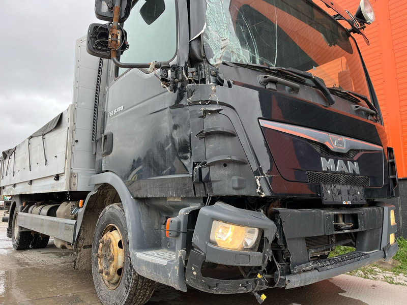 Leasing de MAN TGL 8.180 4x2 CAB DAMAGE ! / Fassi F28 / PLATFORM L=4366 mm MAN TGL 8.180 4x2 CAB DAMAGE ! / Fassi F28 / PLATFORM L=4366 mm: foto 12