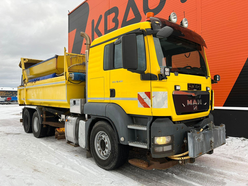 MAN TGS 26.480 6x2 FRONT AND SIDE SNOW PLOW EQUIPMENT / UNDERBODY SCRAPER - Camión volquete: foto 4 MAN TGS 26.480 6x2 FRONT AND SIDE SNOW PLOW EQUIPMENT / UNDERBODY SCRAPER - Camión volquete: foto 4